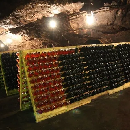 Complex Complex Magura