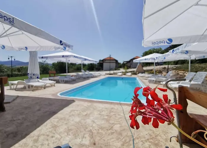 리조트 Complex Magura 2*